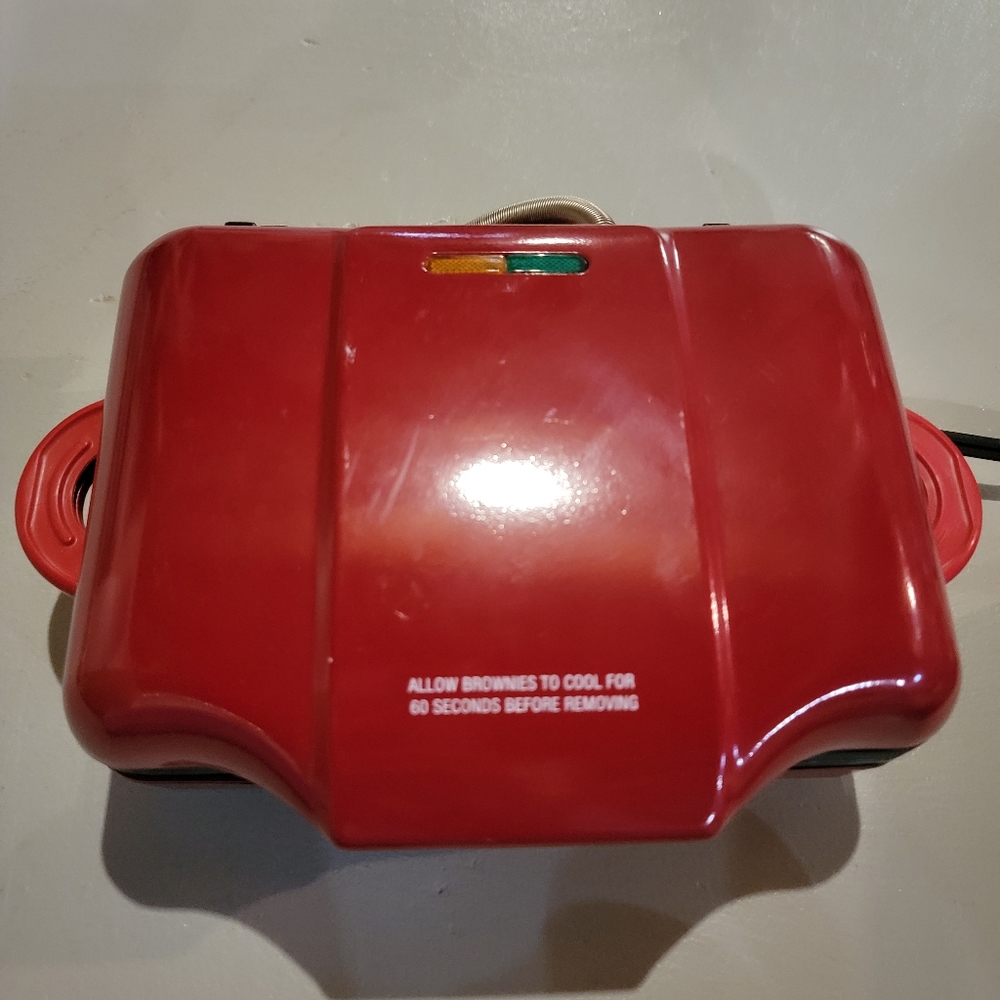Brownie maker